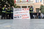 Concentración en la junta de distrito de Vallekas